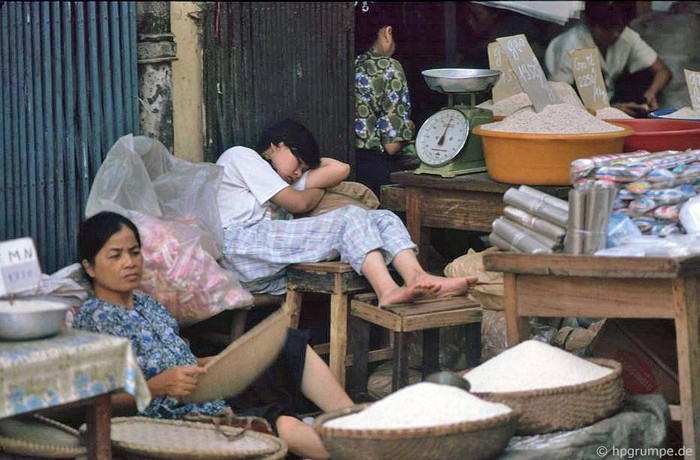 Khu phố Chợ Gạo, Hà Nội 1991.